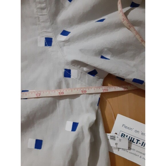 NWT Old Navy Everyday Button Up Shirt Mens Size M Khaki Geometric Built-In Flex - Picture 9 of 9